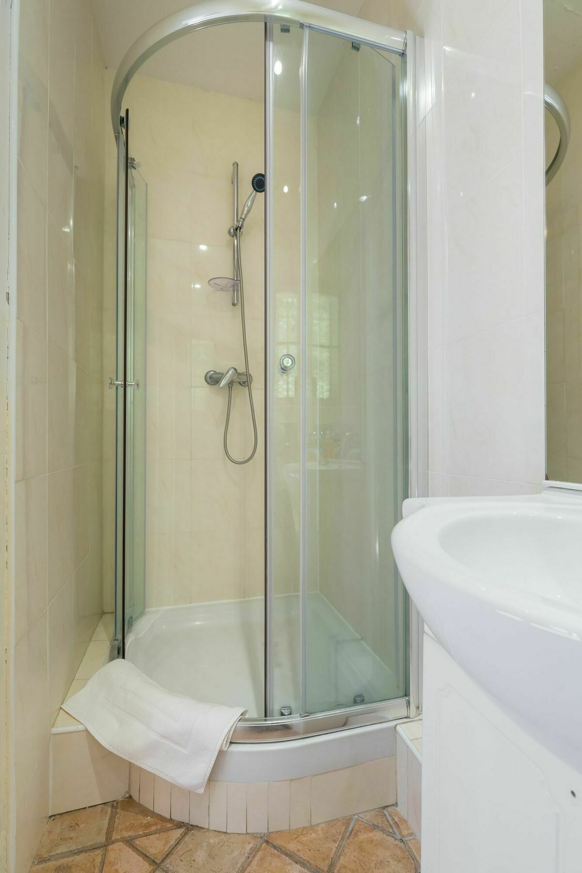 Lovely 2 Bed 2 Bath Apartment In Cannes On Rue Antibea Easy Walk To The Palais 224 Экстерьер фото